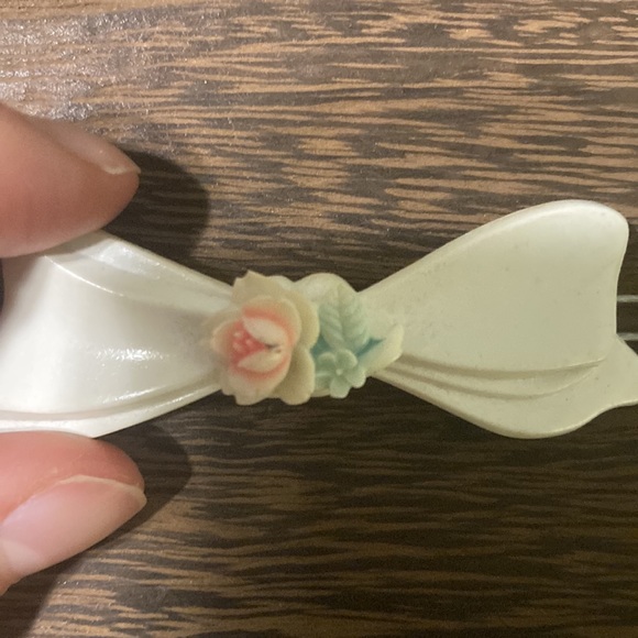 Vintage Bow Hair Barrette, set of two - Picture 6 of 6